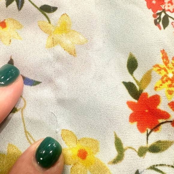 Rachel Zoe Floral Short Sleeve Tie Button Down - Picture 9 of 10